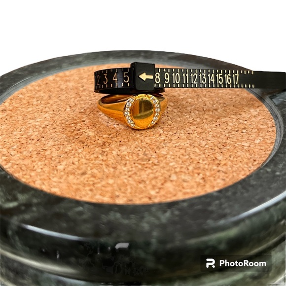 Astley Clarke Gold Biography Sapphire Signet Ring, SZ 5 (US) - Picture 1 of 3